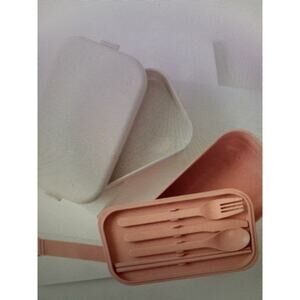 NIB Our place the lunchbox set